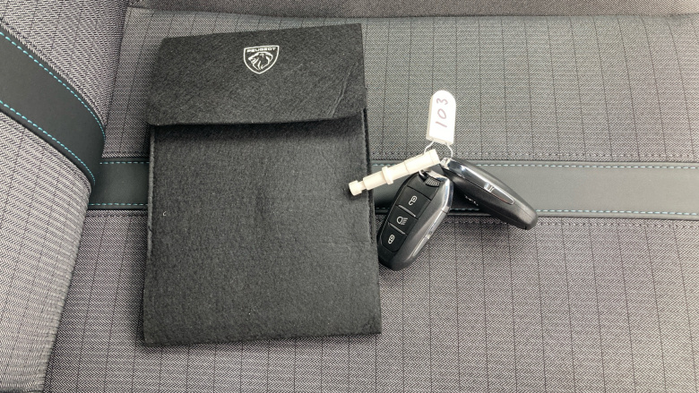 Peugeot 208 1.2 PureTech 130 Allure Premium + 5dr EAT8 Petrol Hatchback